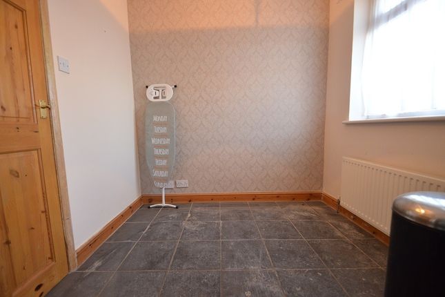 24, Berners Close, Berkshire photo 5