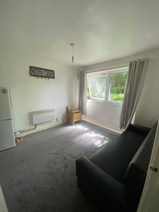 Flat for sale in Slade Lane, Manchester