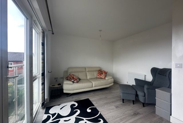 Property to rent in Gibson Way, Penarth