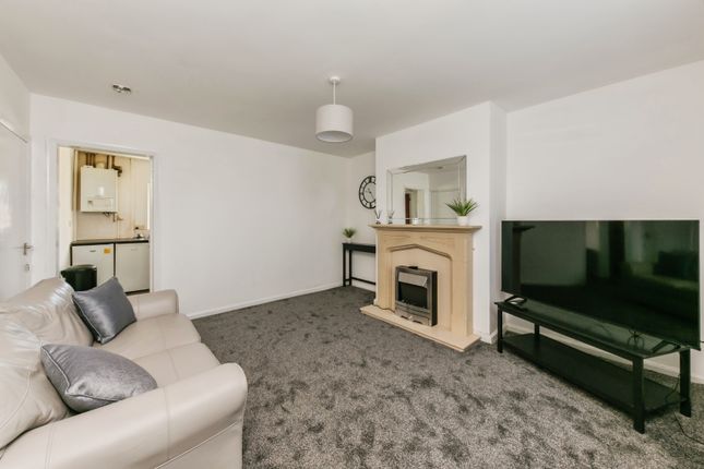 311, Badger Avenue, Crewe photo 3