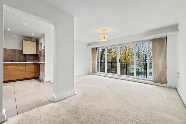 11, Pepys Court, Cambridgeshire photo 2