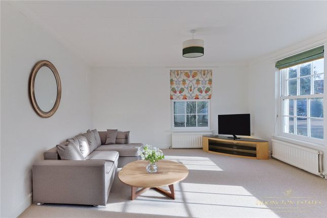 1, West Hill Court, Budleigh Salterton photo 2