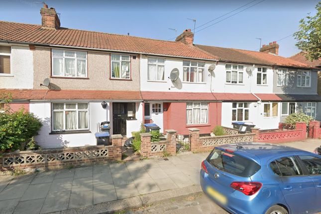 Thumbnail Terraced house for sale in Chesterfield Road, Enfield
