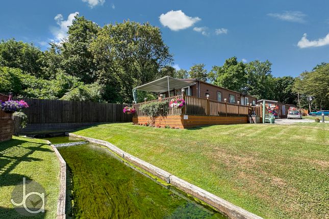 004, Cymbeline Way, Colchester photo 2