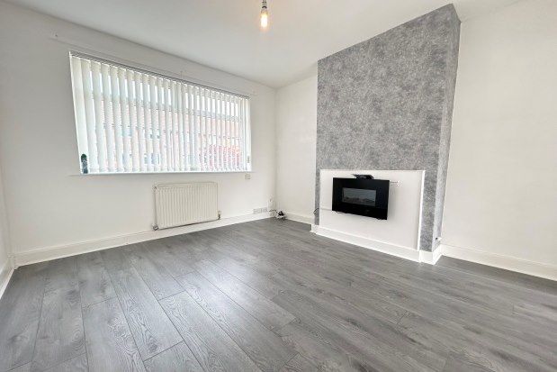 Terraced house to rent in Coniston Avenue, Bolton