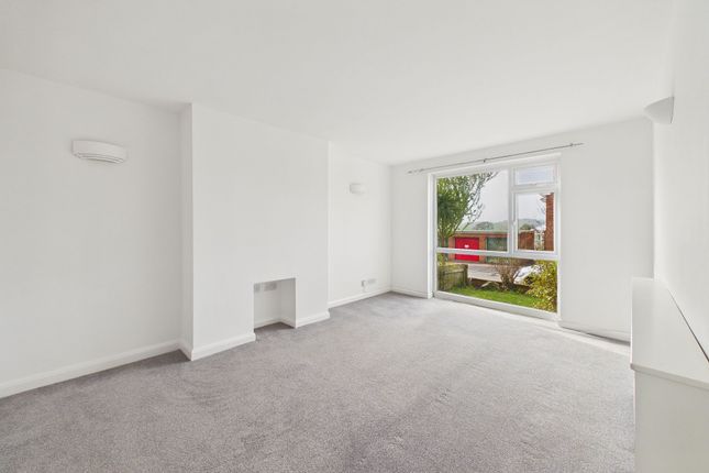 11 Barn Park, Crediton photo 3