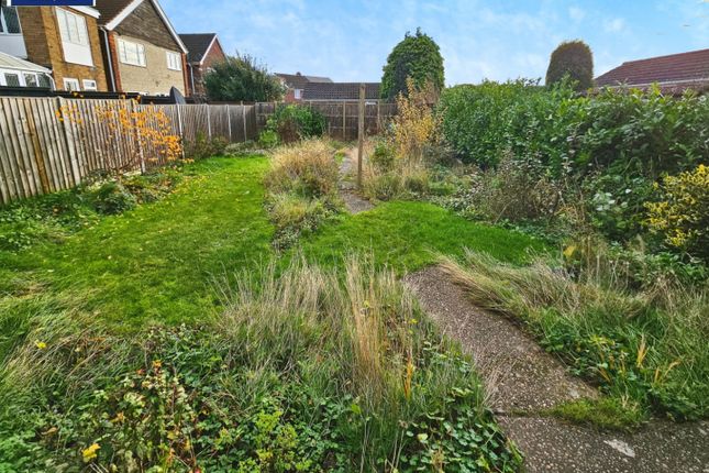 12, Windsor Crescent, Scunthorpe photo 2