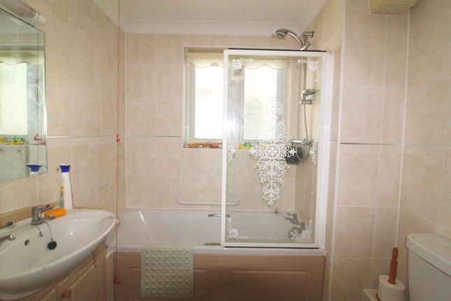 Flat 16, Argent Court, 2 Leicester Road, Barnet photo 2