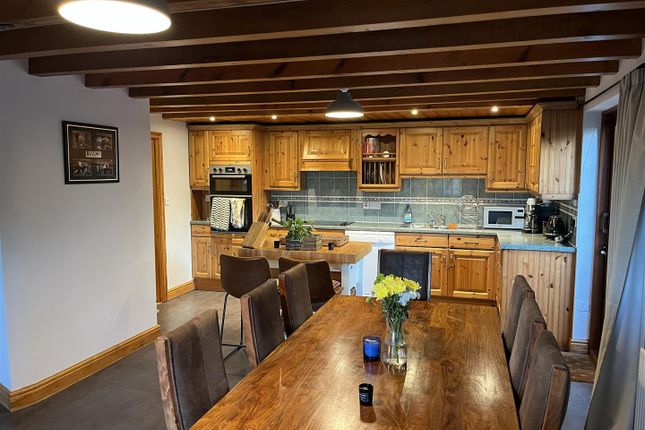 Swiss Cottage, 3, New Road, Calne photo 2