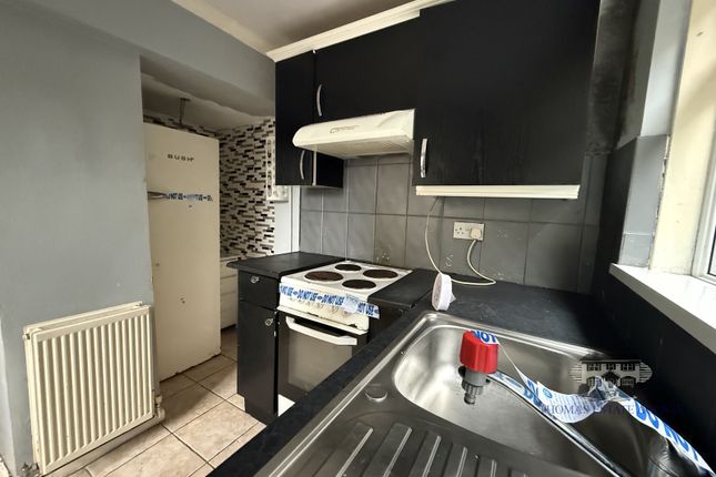 78, Thomas Street, Tonypandy photo 4