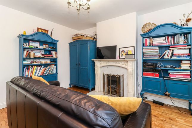 36 Nascot Street, Watford photo 3