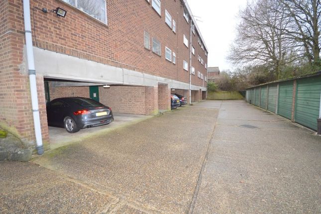 Flat to rent in Upper Bridge Road, Chelmsford