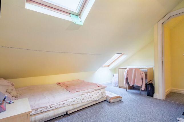 Terraced house to rent in Thurlow Road, Leicester