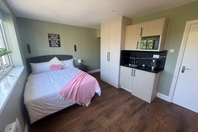 Room To Rent Putney