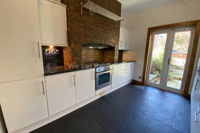 34, Alphonsus Street, Manchester photo 4