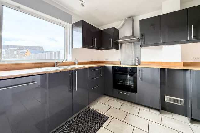 16, Elm Walk, Brandon photo 4