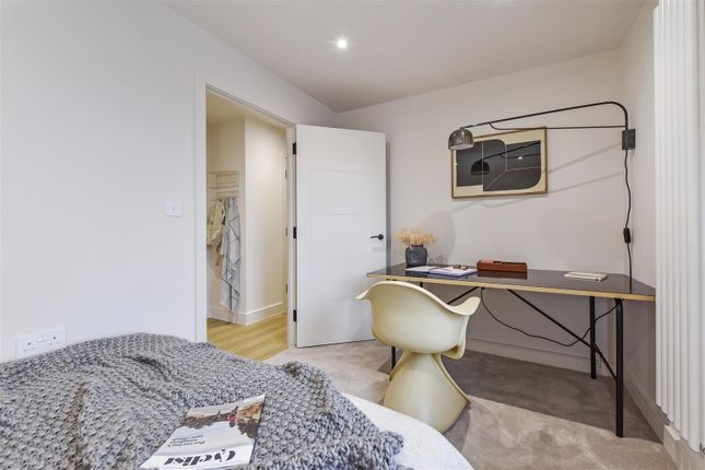 Flat for sale in Hyde Street, Winchester