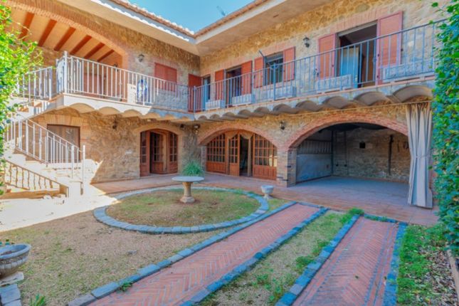 Houses for sale in Sant Mori, Girona, Catalonia, Spain - Sant Mori, Girona,  Catalonia, Spain houses for sale - Primelocation