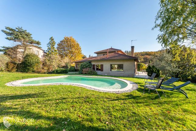 Villa for sale in Dardilly, Beaujolais / Pierres Dorees, Burgundy To Beaujolais