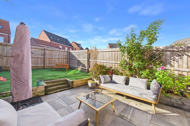 31, Blackthorn Gardens, Clipstone photo 3