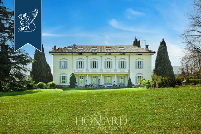 Villa for sale in Costa Masnaga, Lecco, Lombardia