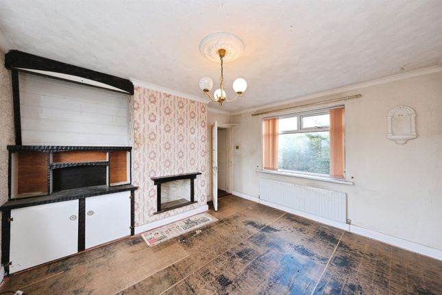 43, Chestnut Grove, Rotherham photo 2