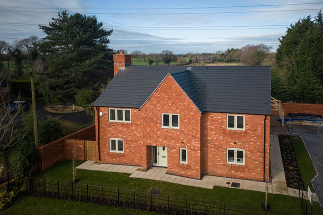 Thumbnail Detached house for sale in Orchard Gardens, Dunham Massey