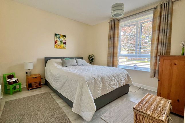 Flat 15, Summerfield Court French Weir Close, Taunton photo 3