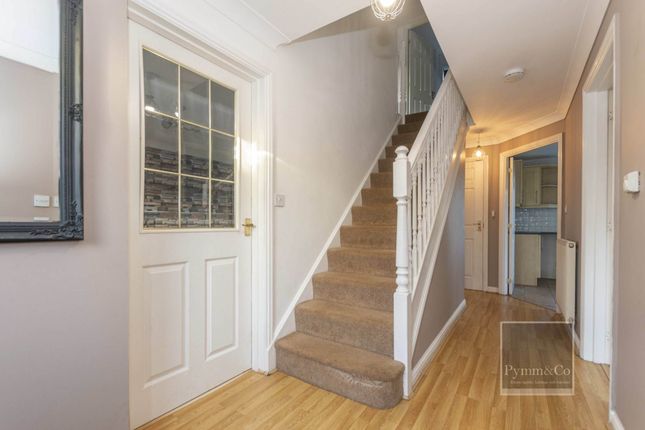 11, Varrick Way, Attleborough photo 4