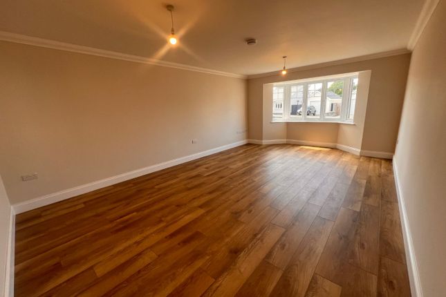 17 Heol Y Cwm, Cross Inn, New Quay photo 5