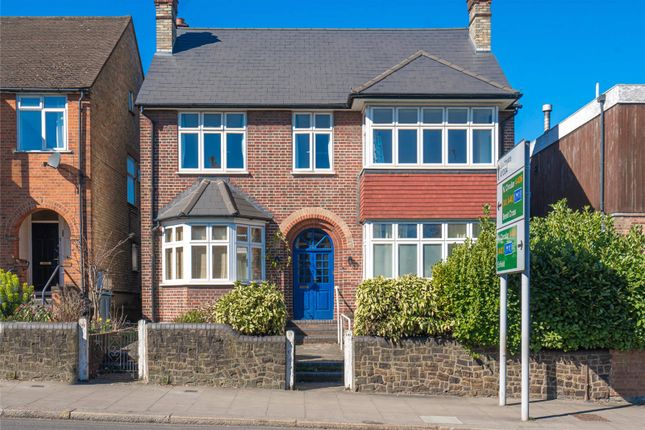 3-bed flat on 141a, Brownlow Road, London, £520,000