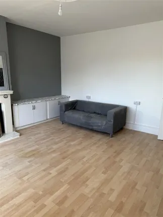 Flat, Cramlington photo 3