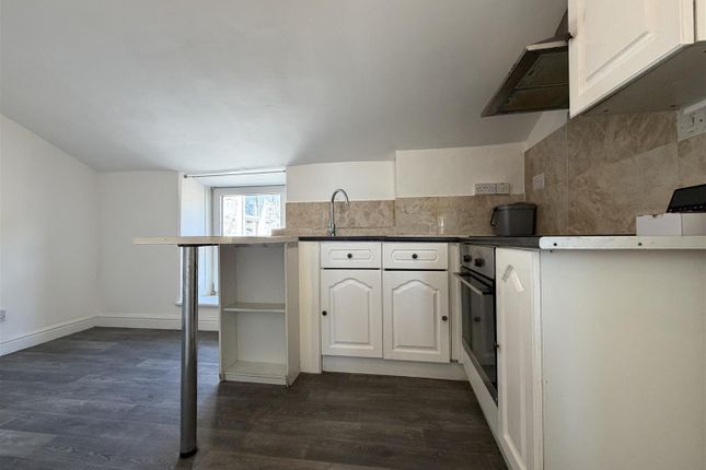 1a, East Charles Street, Camborne photo 2