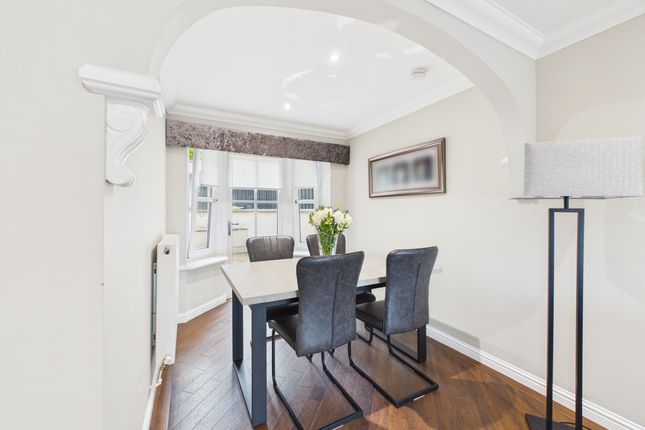 23 Dornoch Drive, Glasgow photo 4