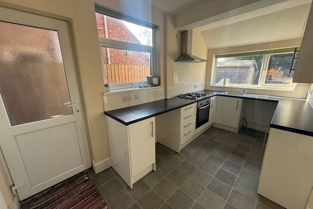 210, Palmerston Road, Peterborough photo 2