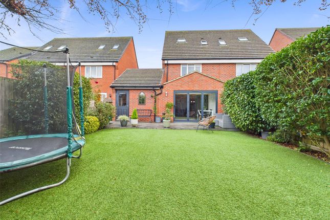 14, Red Kite Road, Chinnor photo 3