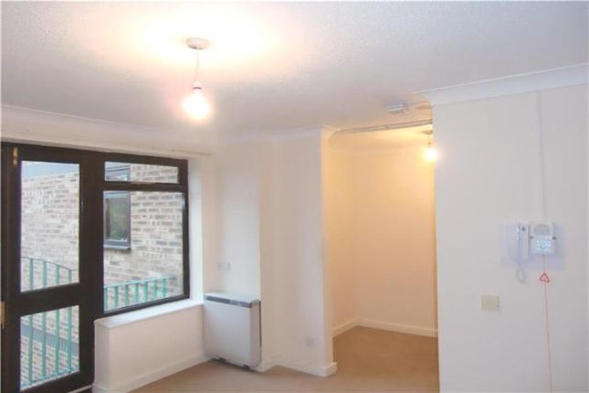 17, Milton Lodge, Hadlow Road, Sidcup photo 5