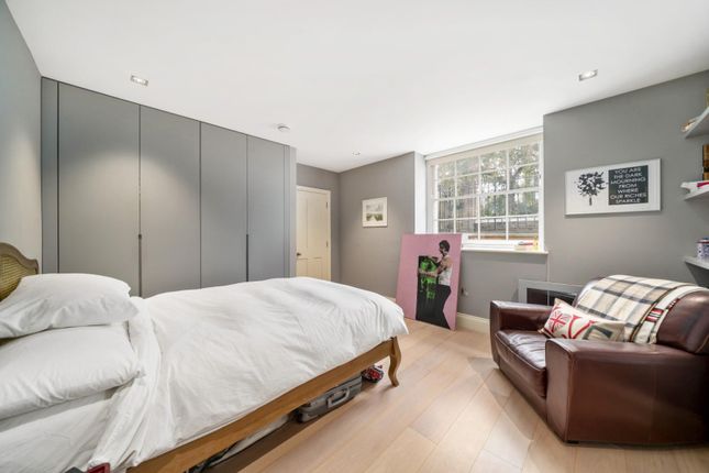 12a, Heathfield Terrace, London photo 2