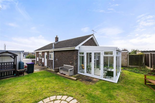 Thumbnail Bungalow for sale in Farndale Crescent, Grantham