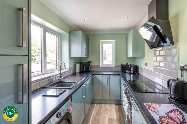 3, Austwick Close, Doncaster photo 4