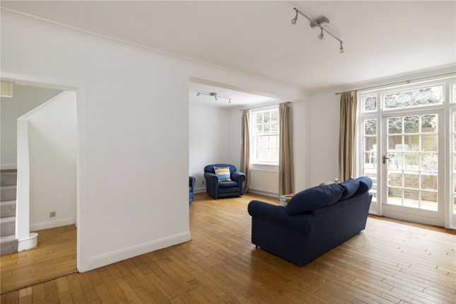 Whinfell Close, London photo 4