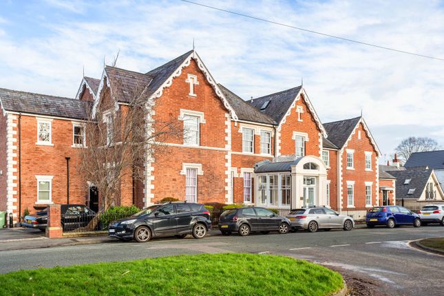 Flat for sale in Victoria Crescent, Chester, Cheshire