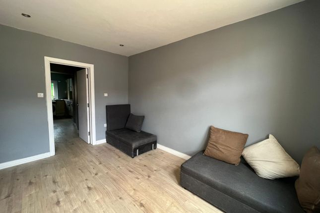 69, Norfolk Road, ILFORD photo 3