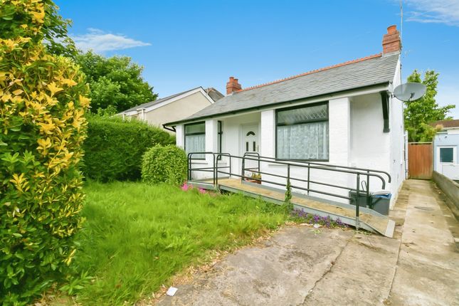 Thumbnail Detached bungalow for sale in Coldbrook Road East, Barry