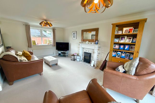 1, Maple Drive, Sudbrooke photo 2