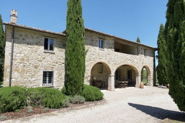 Thumbnail Country house for sale in Tre Archi, Ponte Pattoli, Perugia, Umbria, 06134