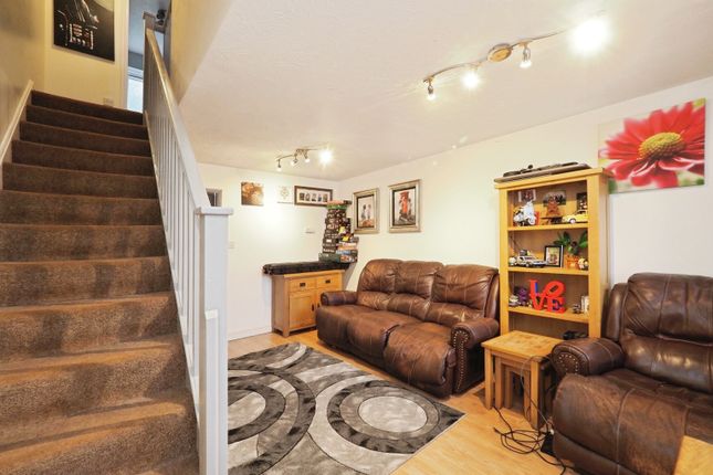 2, Gasny Avenue, Derby photo 2