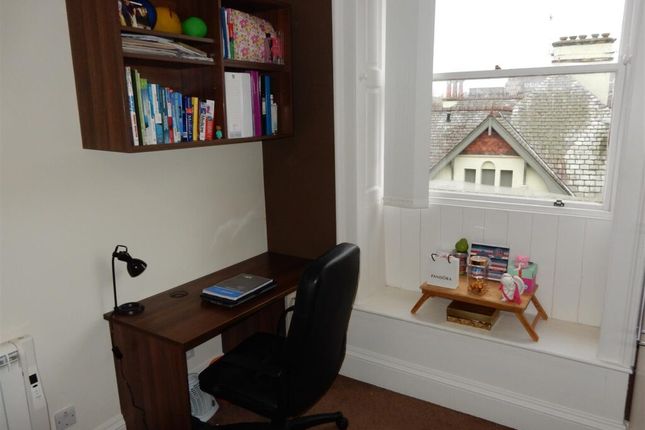 Flat to rent in Church Street, Lancaster