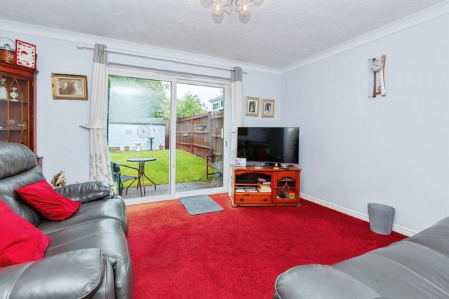 18, Erringtons Close, Leicester photo 4