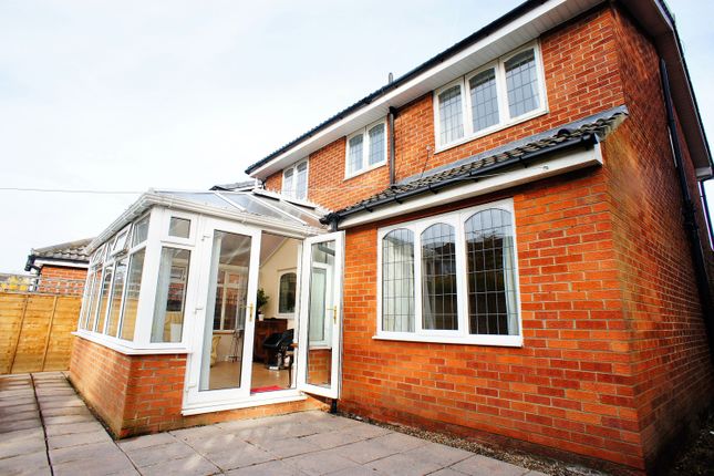 17, Dunmoor Close, Newcastle upon Tyne photo 2